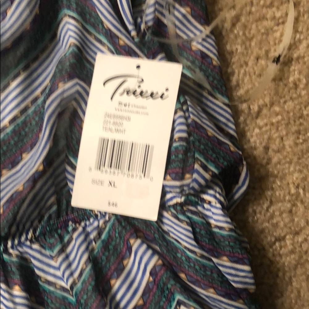Dress - Picture 3 of 4